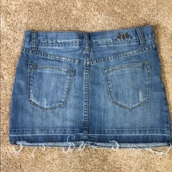 CHELSEA & VIOLET JEAN SKIRT SZ 26 - Picture 1 of 8
